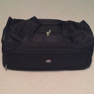 american tourister wheel duffle